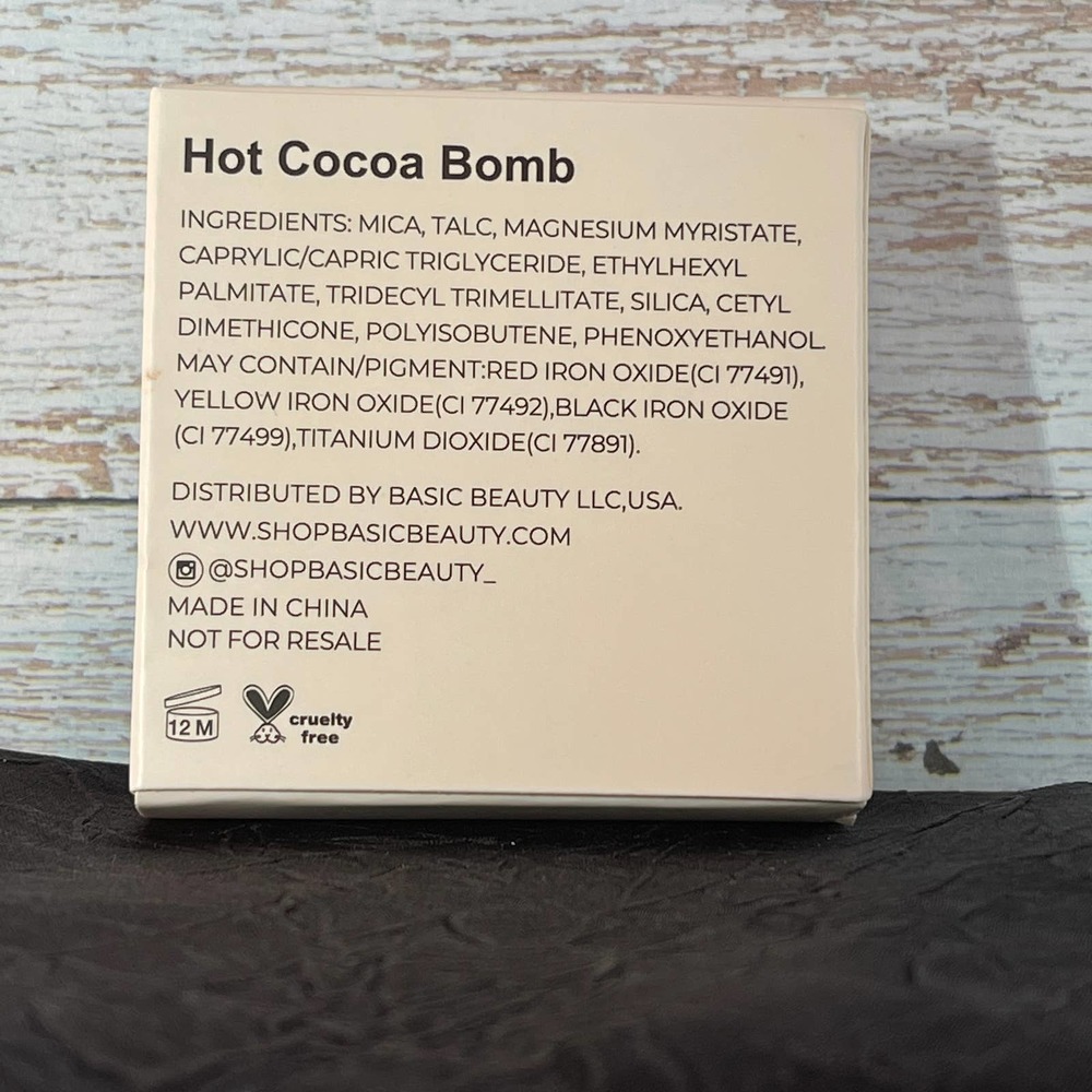 Basic Beauty Hot Cocoa Bomb Eyeshadow Quad .14 oz - Picture 3 of 3